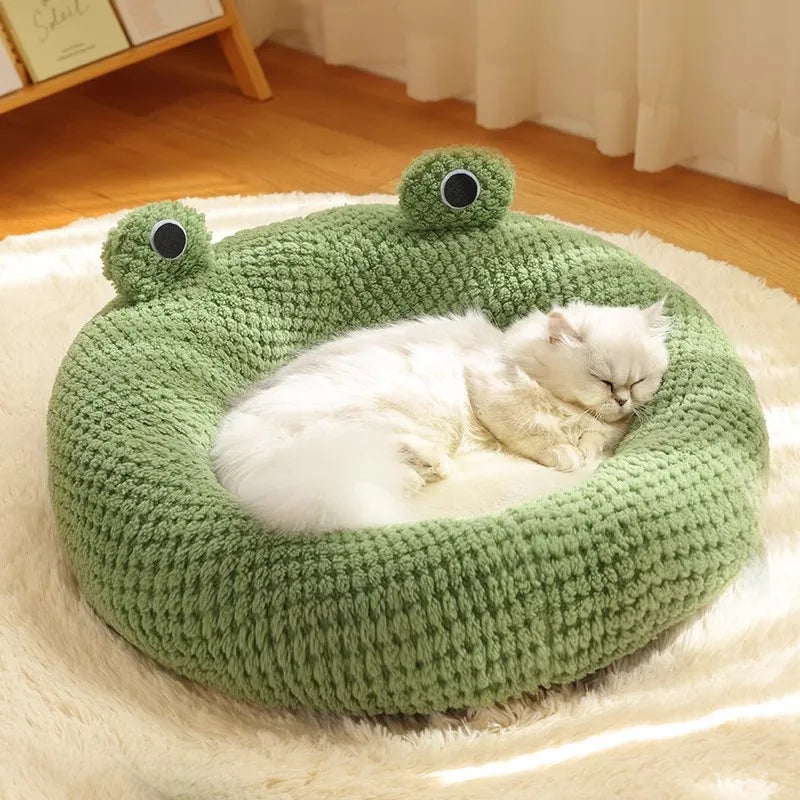 Frog-Shaped Plush Pet Bed – Cozy Green & White Sofa for Cats and Small Dogs, Warm High-Quality Polyester Nest for Kittens